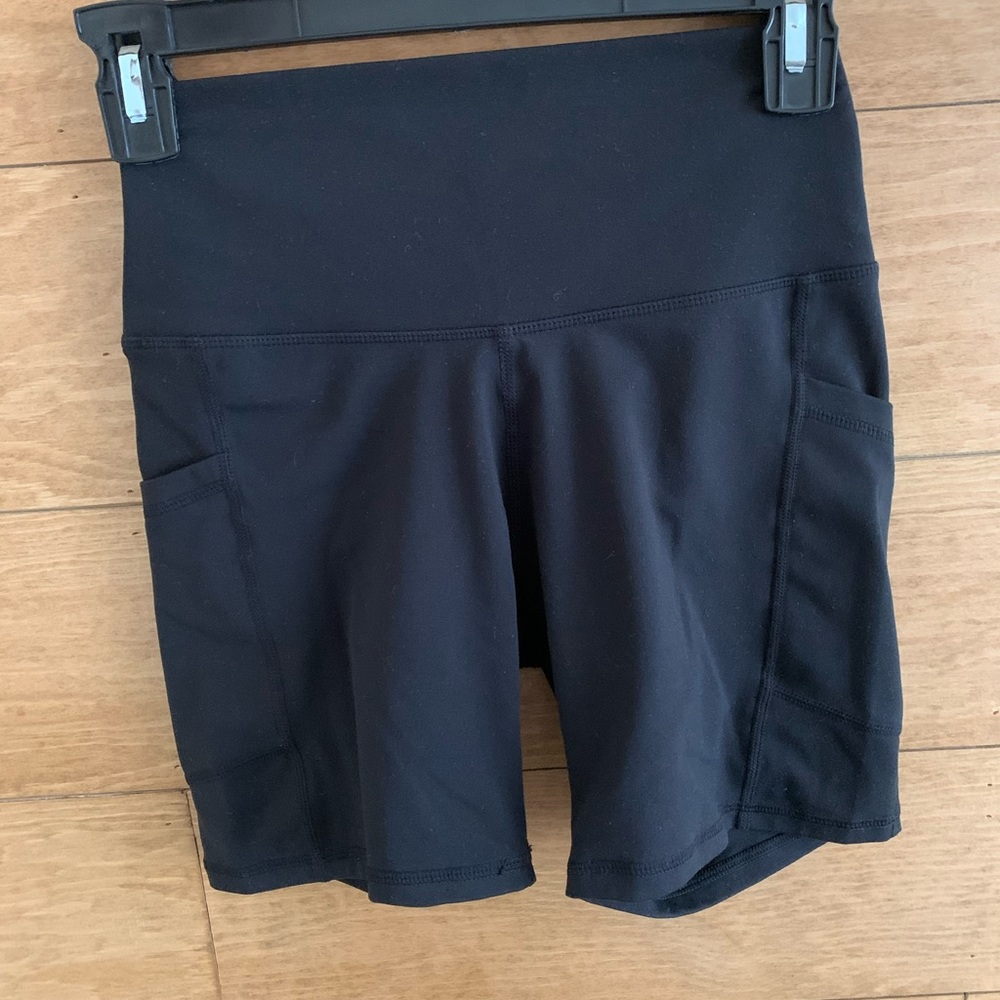Black 6” biker shorts